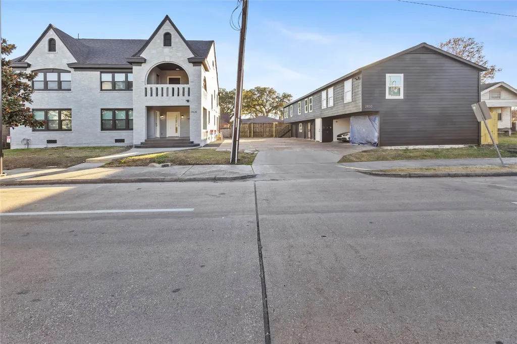 2824 Blodgett Street 4 Houston TX 77004
