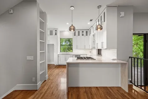 1901 W 14th 1/2 Street C Houston TX 77008