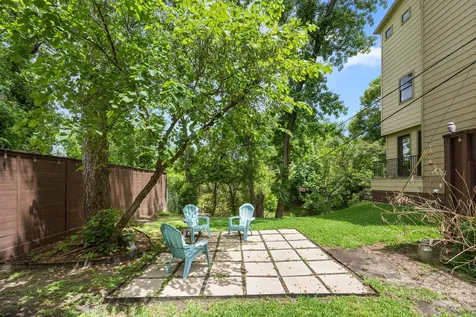 1901 W 14th 1/2 Street C Houston TX 77008
