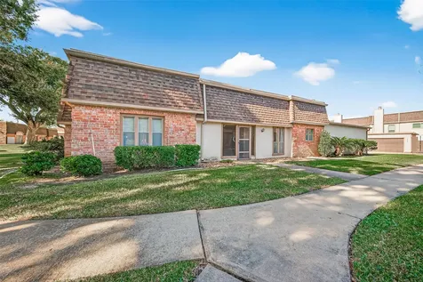 2819 Camelot Lane Missouri City TX 77459