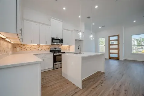 8449 Jutland Road A Houston TX 77033