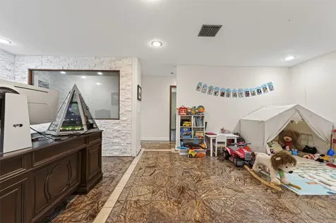16914 Creeksouth Road Houston TX 77068