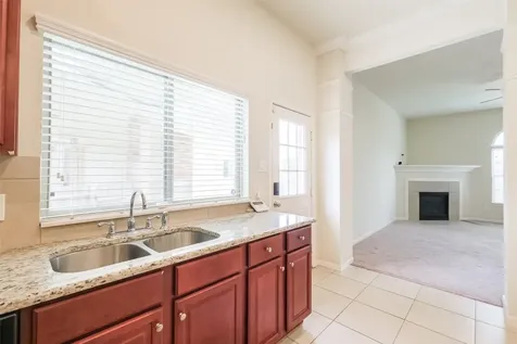 6811 Gonzales Point Manvel TX 77578