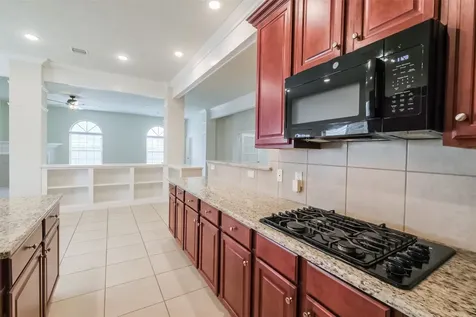 6811 Gonzales Point Manvel TX 77578
