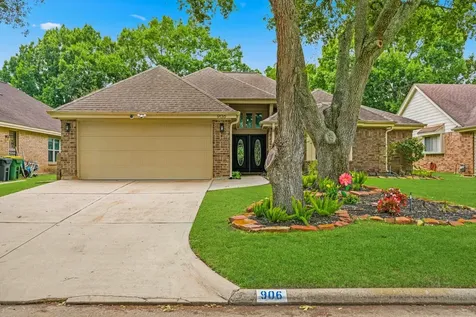 906 Maple Branch Lane Pearland TX 77584
