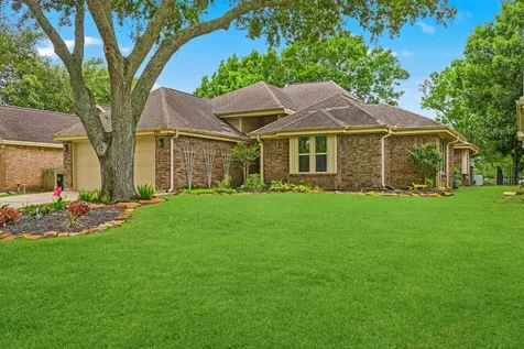 906 Maple Branch Lane Pearland TX 77584