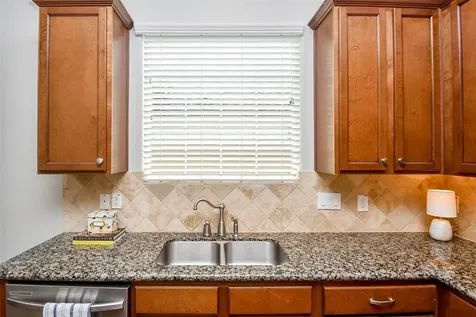 2614 Maxroy Street Houston TX 77007
