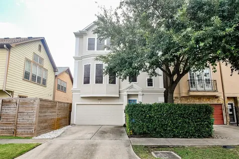 2614 Maxroy Street Houston TX 77007