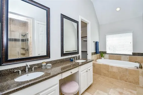 2614 Maxroy Street Houston TX 77007