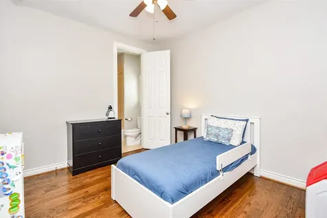 2614 Maxroy Street Houston TX 77007