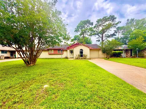 7619 Vernwood Street Houston TX 77040