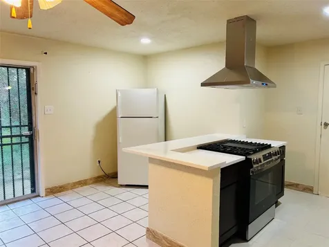 7619 Vernwood Street Houston TX 77040