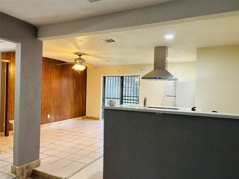 7619 Vernwood Street Houston TX 77040