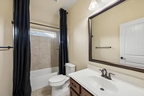 1701 Preserve Lane Pearland TX 77089