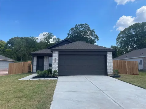 912 Constitution Drive Bay City TX 77414