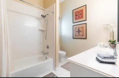423 Hana Drive Tiki Island TX 77554