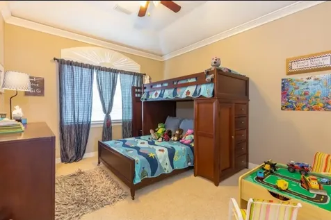 423 Hana Drive Tiki Island TX 77554