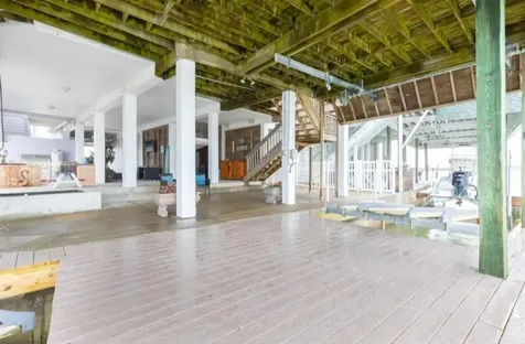 423 Hana Drive Tiki Island TX 77554