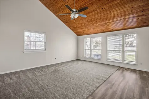 3067 Cr-580 West Columbia TX 77486