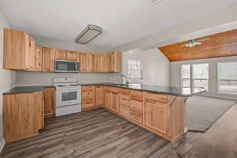 3067 Cr-580 West Columbia TX 77486