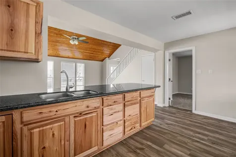 3067 Cr-580 West Columbia TX 77486