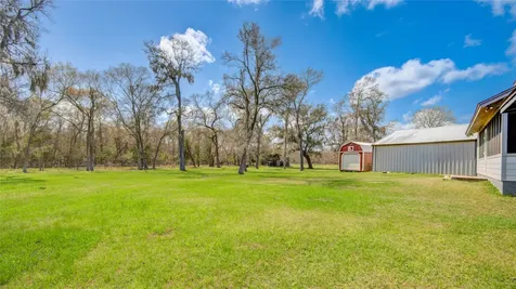 3067 Cr-580 West Columbia TX 77486