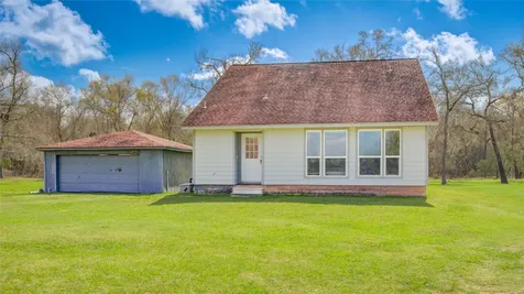 3067 Cr-580 West Columbia TX 77486