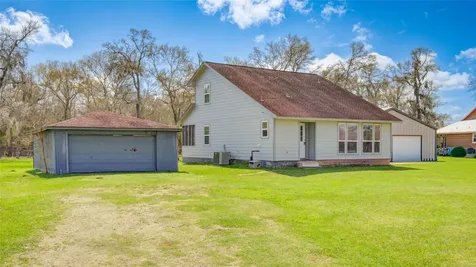3067 Cr-580 West Columbia TX 77486