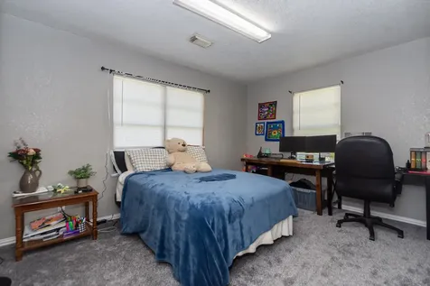 706 E New York Street Brazoria TX 77422