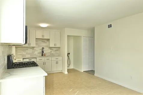 7918 Prestwood Drive 4 Houston TX 77036