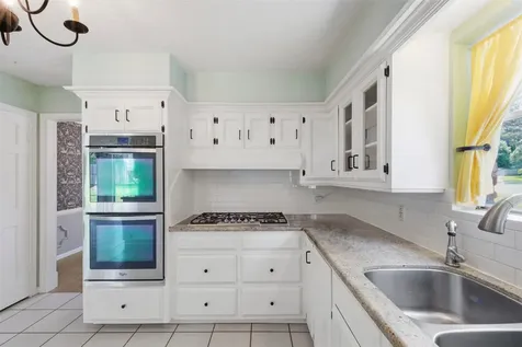 2015 Shady Branch Drive Kingwood TX 77339