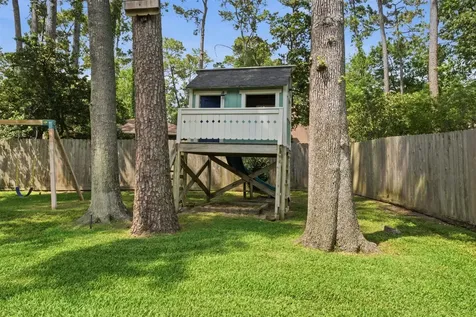 2015 Shady Branch Drive Kingwood TX 77339