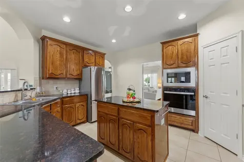 23307 Parkway Lakes Lane Richmond TX 77407
