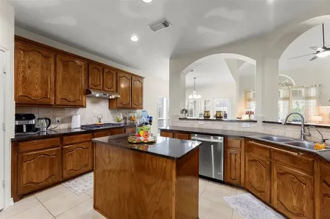 23307 Parkway Lakes Lane Richmond TX 77407