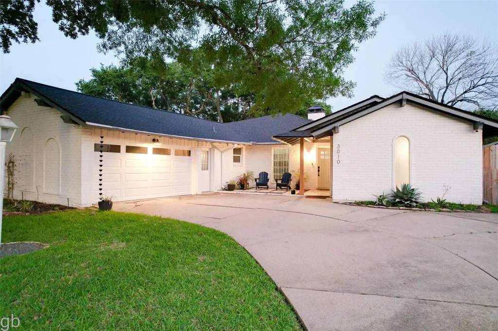 3010 Broadmoor Drive Sugar Land TX 77478