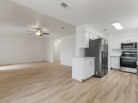 1808 Leissner Street Bay City TX 77414
