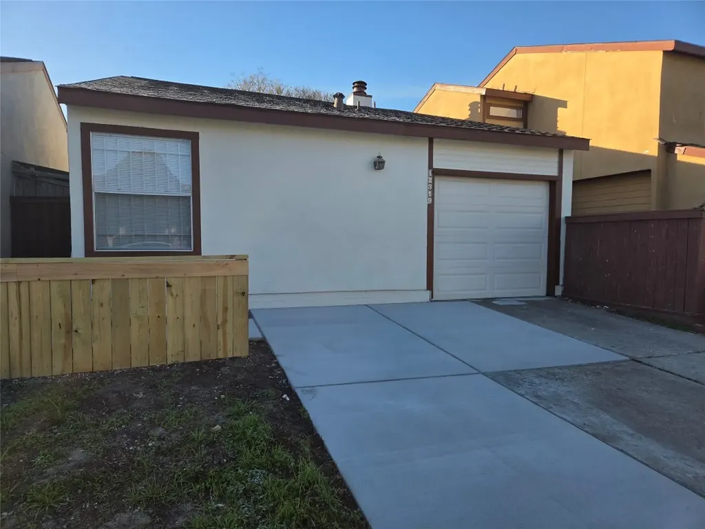 12319 Ridgeside Drive Houston TX 77072