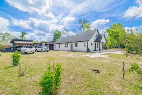 8914 Sandra Street Houston TX 77016