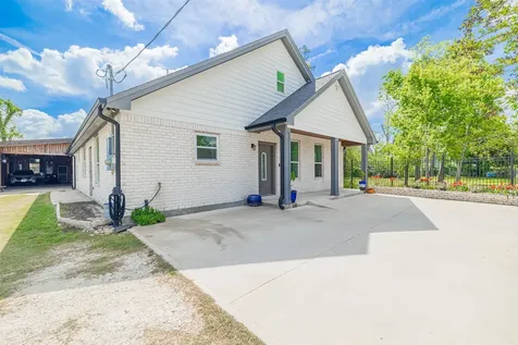8914 Sandra Street Houston TX 77016