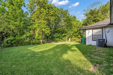 1901 Texoma Street Baytown TX 77520