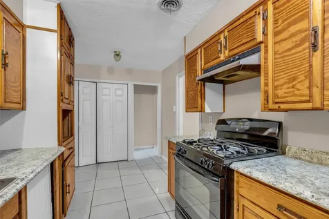 1901 Texoma Street Baytown TX 77520