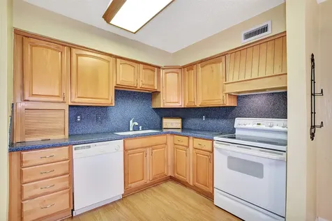 12024B Mighty Oak Drive Houston TX 77066