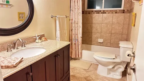 12024B Mighty Oak Drive Houston TX 77066