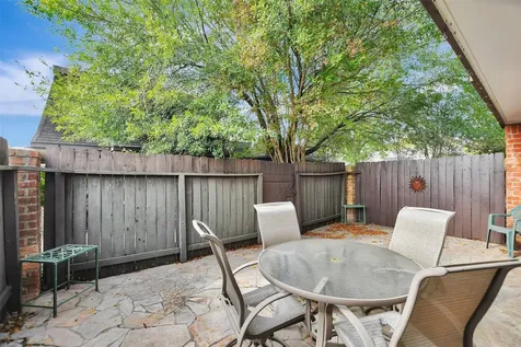12024B Mighty Oak Drive Houston TX 77066
