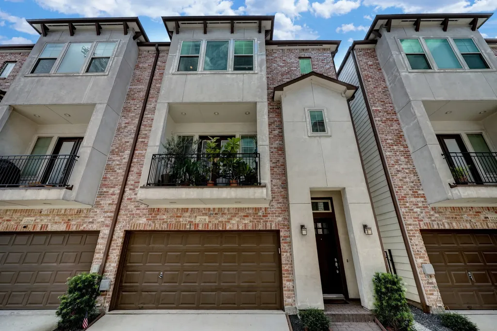 2231 Chenevert Street Houston TX 77003