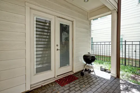 2231 Chenevert Street Houston TX 77003