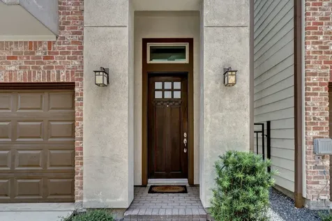 2231 Chenevert Street Houston TX 77003