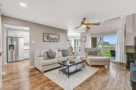 15952 Seahorse Drive 282 Houston TX 77062