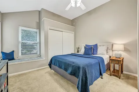 15952 Seahorse Drive 282 Houston TX 77062