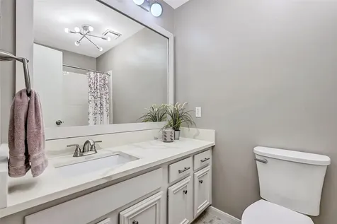 15952 Seahorse Drive 282 Houston TX 77062